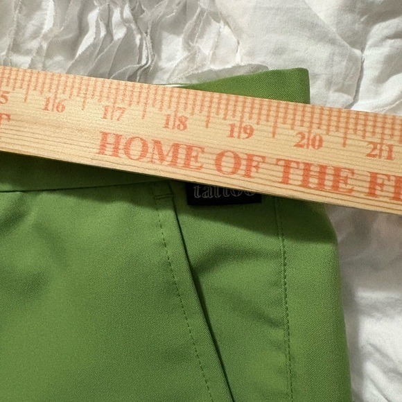 Tattoo Golf Green Flat Front Performance Golf Shorts. Size 38 - Picture 8 of 10